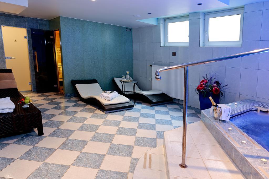 Gostilna In Motel Pri Lesniku Maribor Bagian luar foto