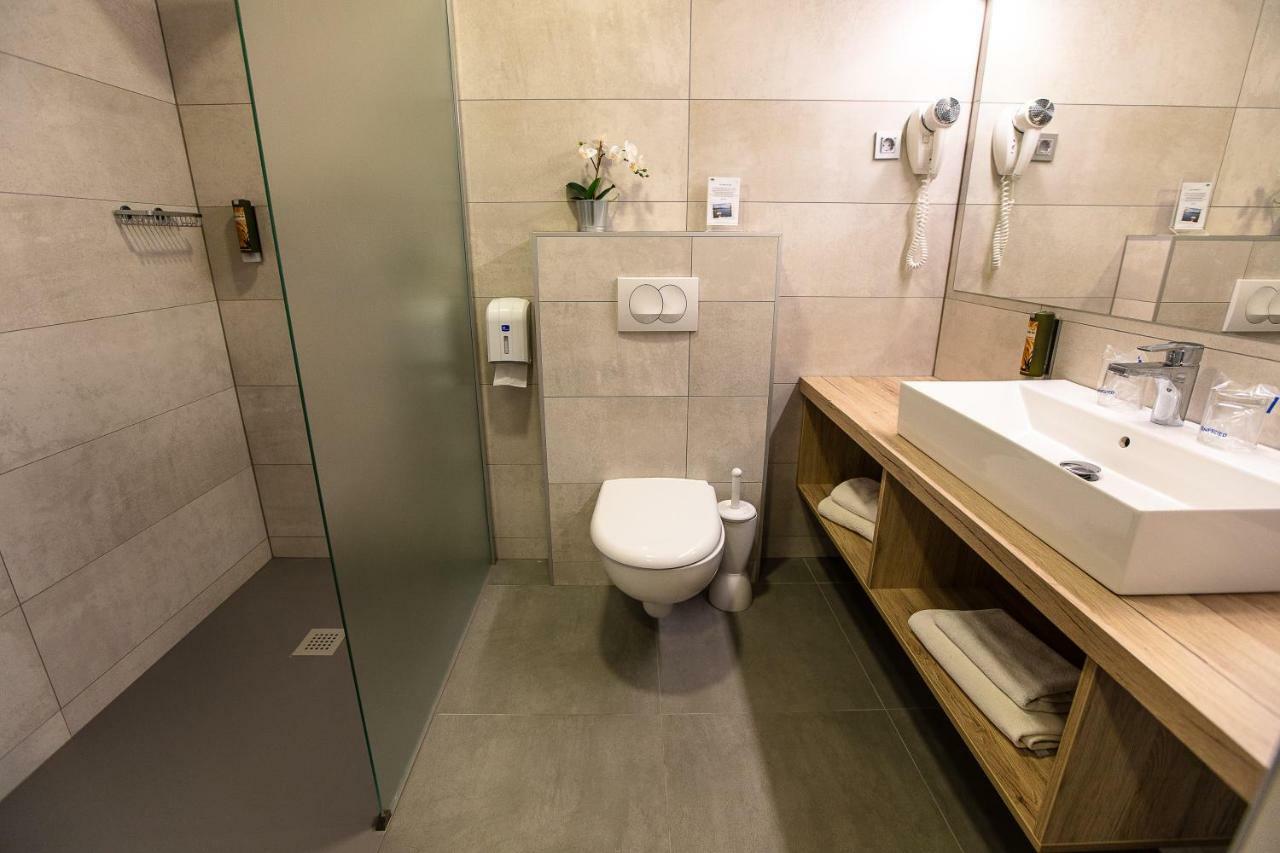 Gostilna In Motel Pri Lesniku Maribor Bagian luar foto