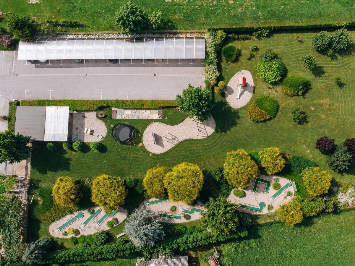 Gostilna In Motel Pri Lesniku Maribor Bagian luar foto